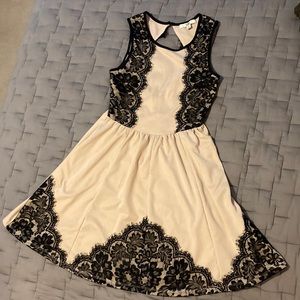 Ya LosAngeles S Nude & Black lace Dress